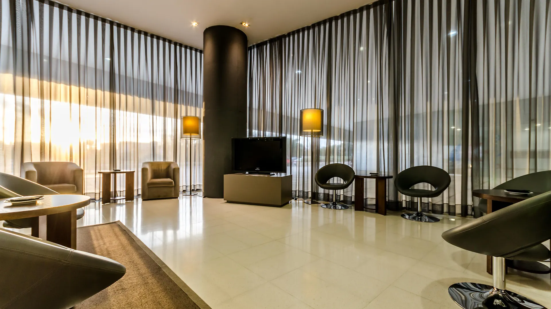 Yit Via Sevilla Mairena Mairena del Aljarafe 4*,